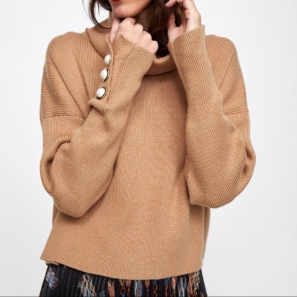 ZARA Cowl Neck Cropped Sweater W/ Pearl Cuffs M